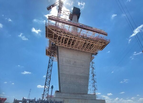 Puente Héroes del Chaco: todo listo para el hormigonado de la dovela cero