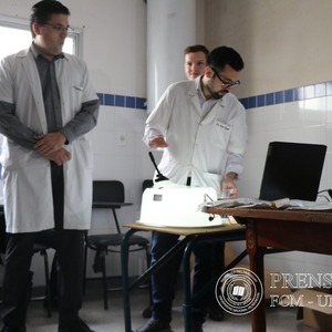 Diario HOY | Fabrican primer simulador laparoscópico en Paraguay para entrenamientos