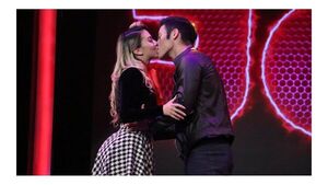 Mauro se le declaró a Ara en el paltó de Rojo