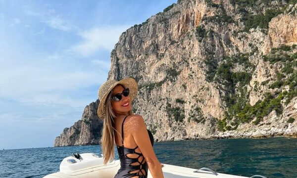 “Abejita” pela cuero por Europa en un gran tour