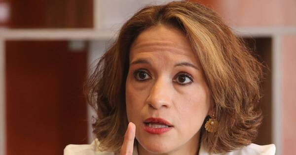 La Nación / Proyecto a medida de Celeste Amarilla: “Es inaceptable y criminal”, afirma Lea Giménez