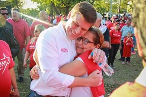Brunetti refuta cifras de Santi Peña sobre educación - El Trueno