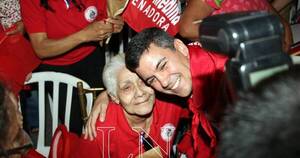 La Nación / “En la política hay que tratar de enriquecer la oferta electoral”, afirma Santiago Peña