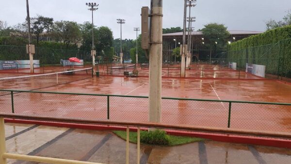 Las semifinales de tenis, suspendidas por lluvia
