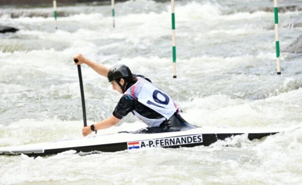 Paraguayos se ubican en la semifinal de canotaje slalom K1