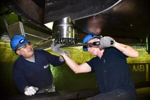 Yacyretá opera con 19 unidades por mantenimiento programado - Economía - ABC Color