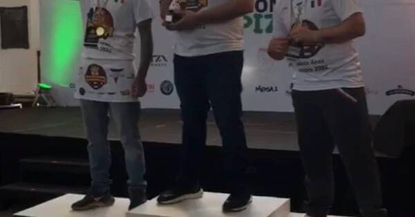 La Nación / Paraguayo presentó pizza gourmet con cedrón kapi’i y ganó competencia en Argentina