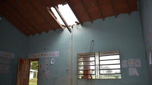 Tras publicaciones, MEC interviene colegio que sufrió derrumbe