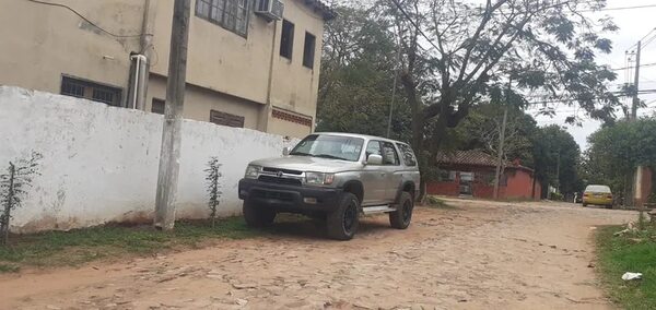 Hallan en Mariano Roque Alonso una camioneta que fue hurtada en Luque - Policiales - ABC Color