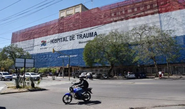 Joven está en terapia intensiva tras ser atropellada por su ex novio - Noticiero Paraguay