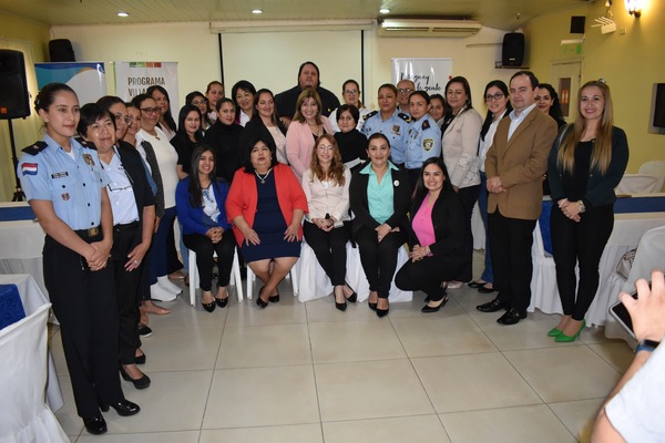 Funcionarios municipales del departamento de Guairá, se capacitaron en temas de niñez y adolescencia
