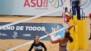 Partidazo entre duplas paraguayas en vóley de playa