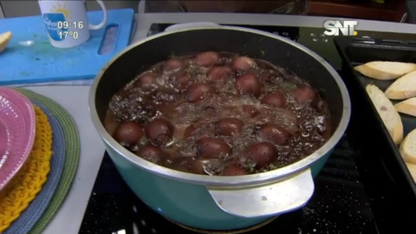 Bloque Cocina de la Mañana de Cada Día: Brusquetas de chorizo al vino - SNT