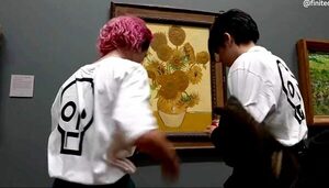 Activistas lanzaron sopa a pintura de Van Gogh en Londres