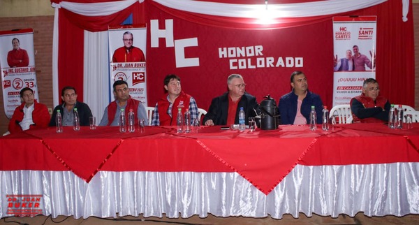 Ciudadanos demuestran gran apoyo a Pipo Diaz Verón durante su recorrido por Caazapá - Noticiero Paraguay