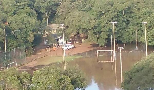 Más de 100 familias fueron evacuadas a raíz de la crecida del río Paraná – Prensa 5