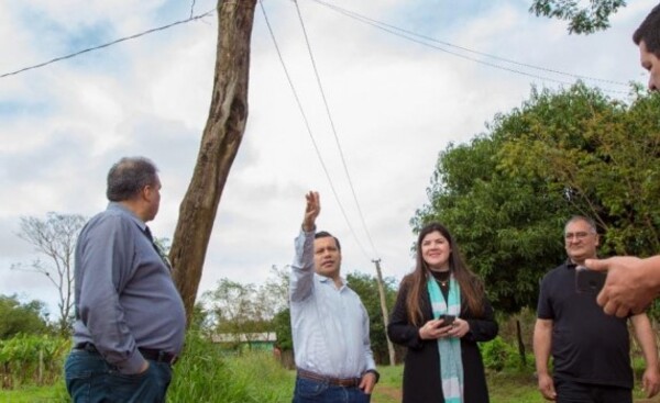 Gestión de Bettina Aguilera permite mejora de red eléctrica en Itakyry