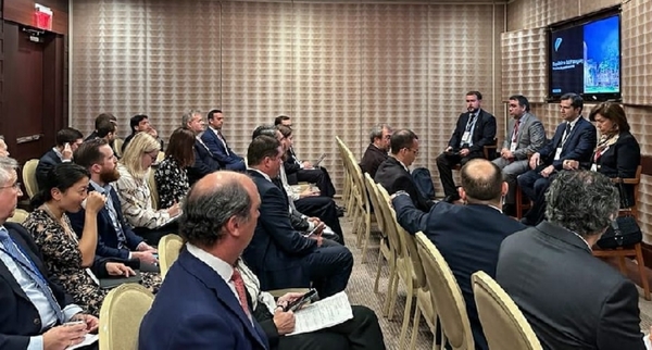 Autoridades se reunieron con inversionistas en EE.UU para abordar la coyuntura actual del país