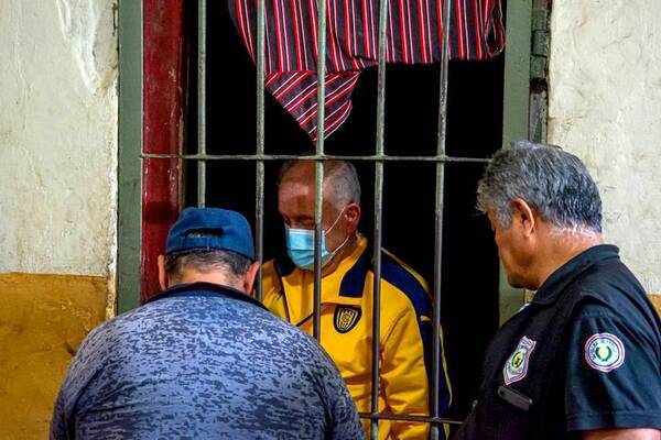 Crónica / Caso RGD: Trataron de robar cheques del exdirigente deportivo