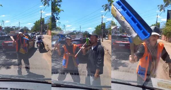 La Nación / Excelente servicio: limpiavidrios virales por show de baile en semáforo de Lambaré
