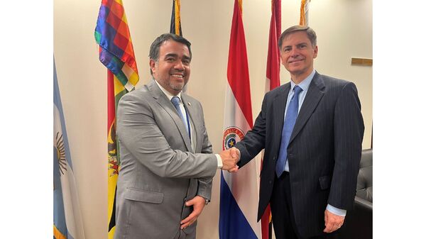 Autoridades económicas de Paraguay se reunieron con Felipe Jaramillo, vicepresidente del Banco Mundial - Revista PLUS