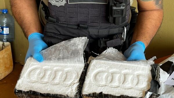 Senad captura a dos hombres con cocaína sobre la línea internacional