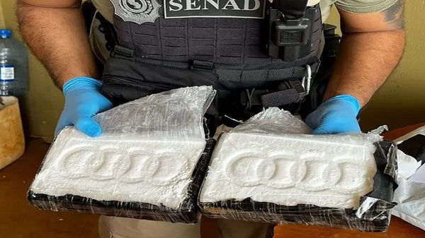PJC: Detienen a dos sujetos con cocaína sobre la línea internacional | Noticias Paraguay