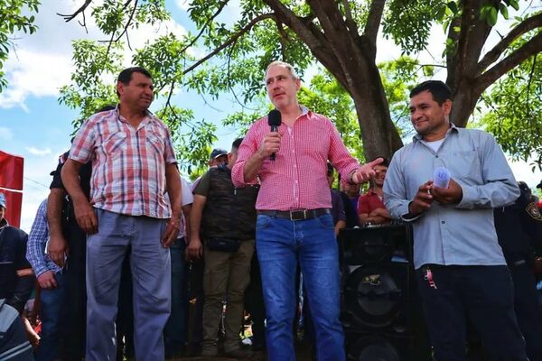 Cañicultores levantan manifestación tras acuerdo con el nuevo presidente de Petropar - Nacionales - ABC Color