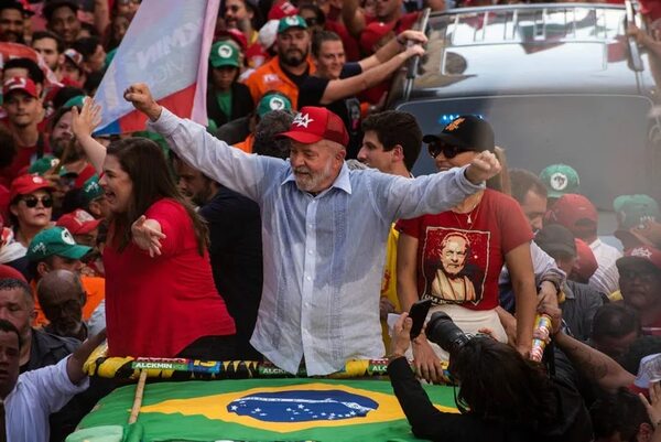 Lula mantiene inalterada ventaja en sondeos a dos semanas de segunda vuelta - Mundo - ABC Color