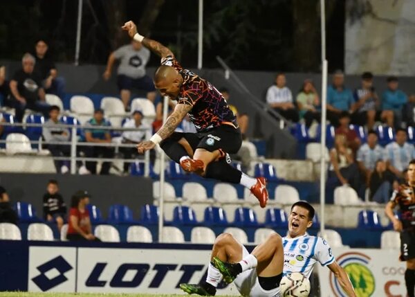 12 de Octubre vs. Guaireña: Empate sin emociones en Itauguá - Fútbol - ABC Color