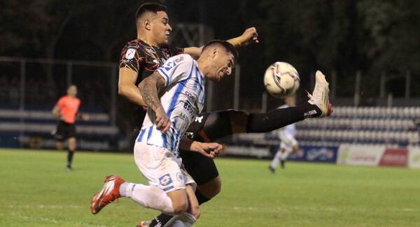 Crónica / Clausura: Cero a la izquierda, entre "12" y Guaireña