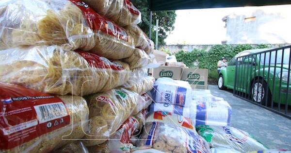 La Nación / Alumnos de la carrera de Derecho - UNA preparan jornada solidaria con donaciones de alimentos