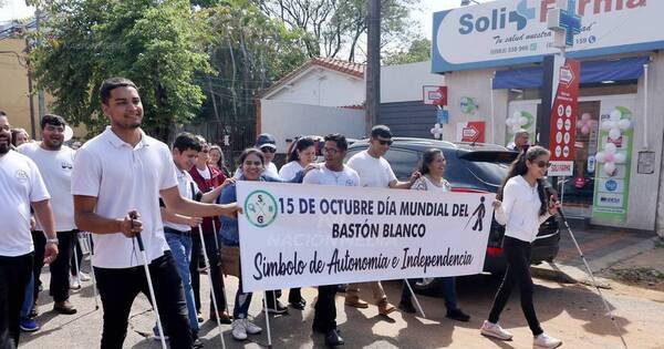 La Nación / Conmemoraron la fecha con caminata en Asunción