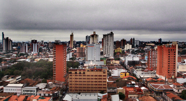 Pronostican un sábado cálido con lluvias y ocasionales tormentas eléctricas - .::Agencia IP::.