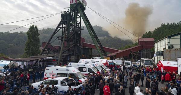 La Nación / Explosión en mina de carbón de Turquía deja 40 muertos