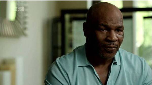 Crónica / Una fotógrafa denuncia que Tyson le intentó “agarrar un pecho”
