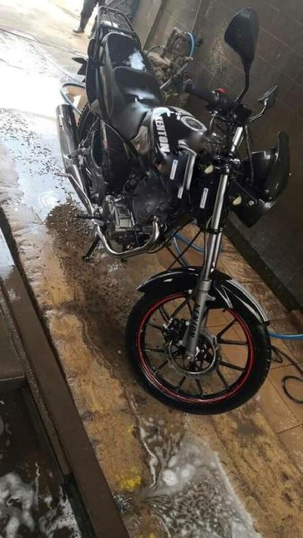 A balazos, matan a un hombre para robarle su motocicleta - Unicanal