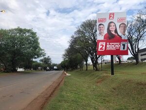 Denuncian propaganda electoral extemporánea ante Fiscalía de Ciudad del Este - ABC en el Este - ABC Color