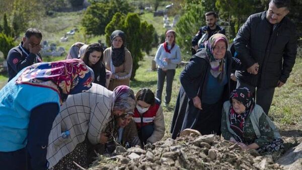 Subió a 41 el número de muertos en el accidente minero en Turquía