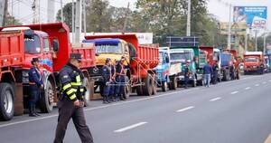 La Nación / Camioneros se reunirán este lunes con el nuevo titular de Petropar