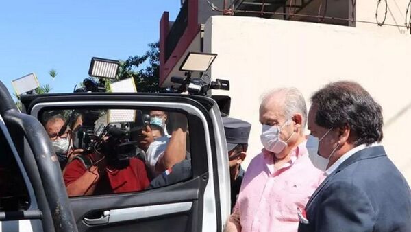 Cheques son la base del sistema de aprietes de RGD a los deudores