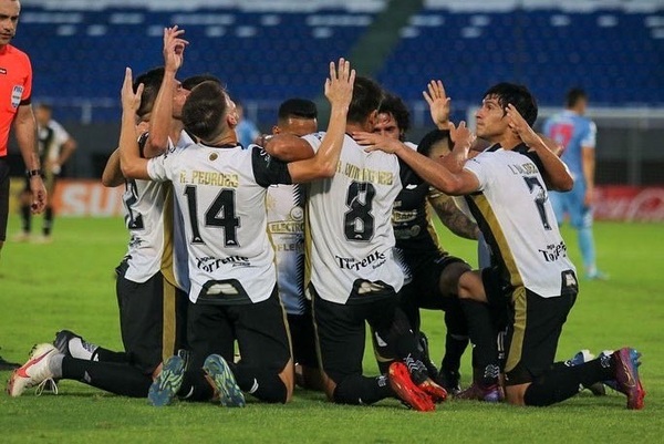 Técnico que debuta, golea | 1000 Noticias