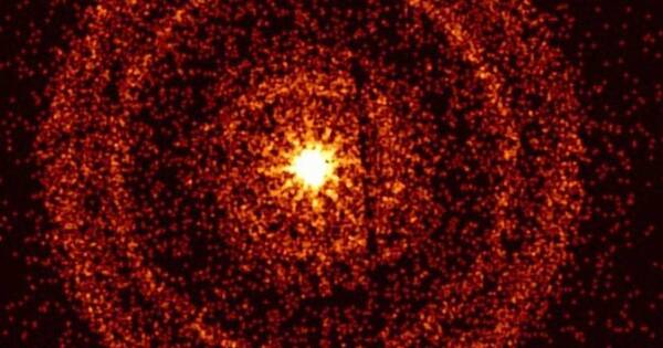 La Nación / Astrónomos fascinados por la luz espacial más brillante jamás observada