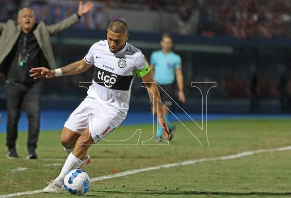 Diario HOY | Cerro Porteño vs. Olimpia: Richard Ortiz ingresaría al podio de los que más clásicos jugaron