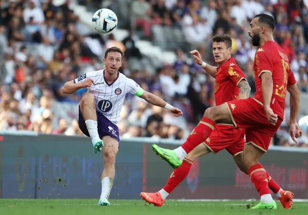 El Toulouse hunde al Angers - Fútbol Internacional - ABC Color