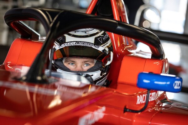 Diario HOY | Joshua Duerksen captura un histórico podio en Montmeló 