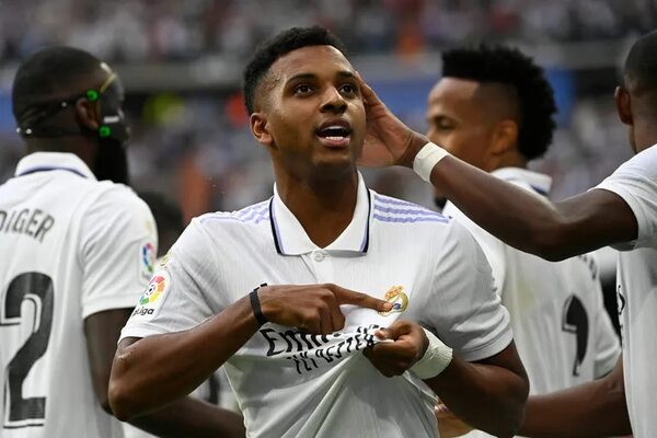 El Real Madrid domina el clásico y recupera el liderato liguero - Fútbol - ABC Color