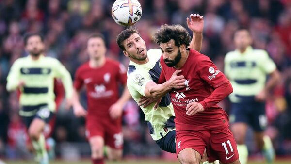 Liverpool gana con un golazo de Salah