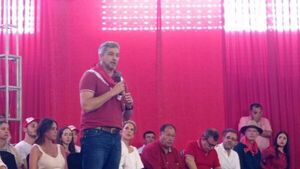 Abdo sostiene que Cartes construyó fortuna en base a la ilegalidad