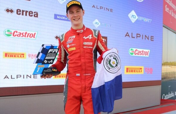 Podio en Montmeló para Joshua Duerksen